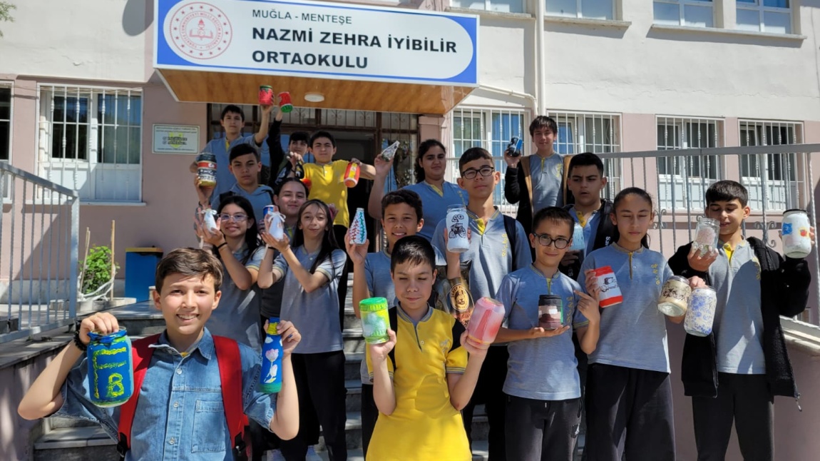 Camin Geri Dönüşümü Benim Elimde proje uygulaması için ev sahibi olduk.